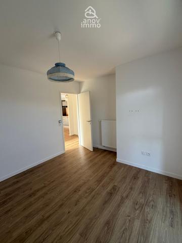 Appartement
                                                                                                                                                                                                                                                                                                                        3 pièce(s)                                                                                                                                                                                                          2 chambre(s)                                                                                                                                                                                                          65.79  m²
