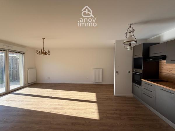 Appartement
                                                                                                                                                                                                                                                                                                                        3 pièce(s)                                                                                                                                                                                                          2 chambre(s)                                                                                                                                                                                                          65.79  m²
