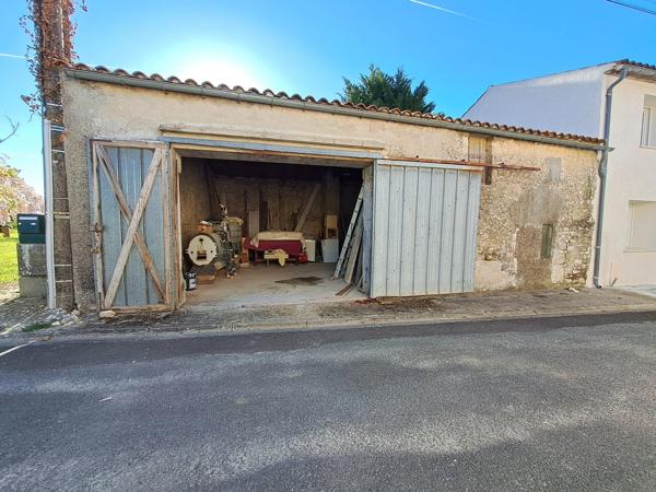 Maison à vendre 6 pièces + Chai attenant