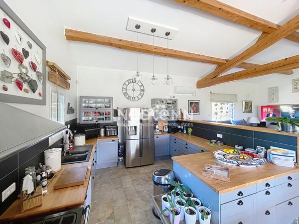 Maison Lauris 5 pièce(s) 150 m2