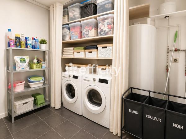 Maison
         6 pièces
        - 121 m² 314 900 € *