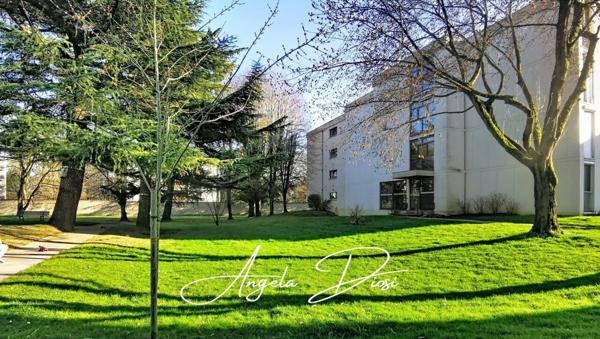 Appartement à vendre 4 pièces de 77 m²