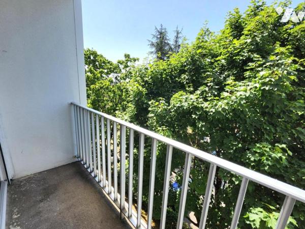 SAINT HERBLAIN Bourg - T3 dans un parc 