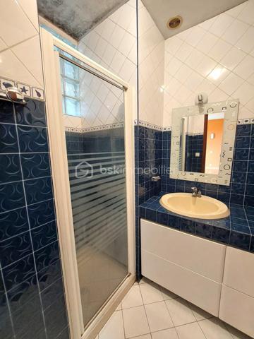 Maison traditionnelle de 300,40 m²