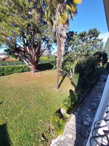 Maison traditionnelle de 300,40 m²