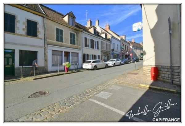 Maison de village 4 pièces CHATEAUMEILLANT (18)