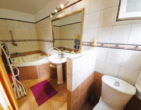 Charmante Villa de plain-pied avec beau terrain piscinable