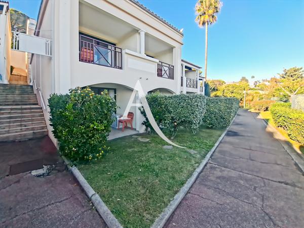 Appartement Cannes 2 pièces 26.72 m² - Rez-de-jardin - Vue mer - Vue mer - Croix des Gardes - Piscine - Tennis - Jardins