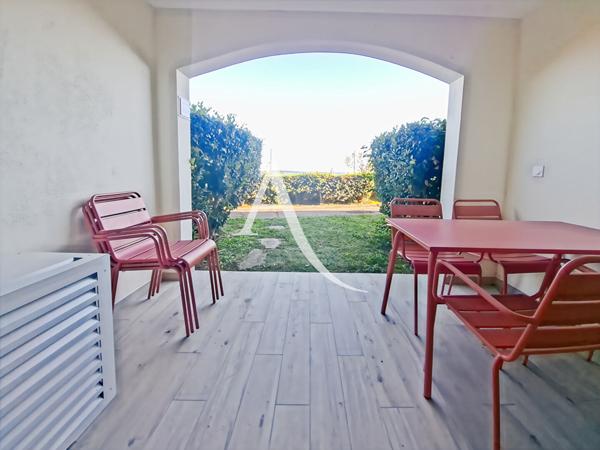 Appartement Cannes 2 pièces 26.72 m² - Rez-de-jardin - Vue mer - Vue mer - Croix des Gardes - Piscine - Tennis - Jardins