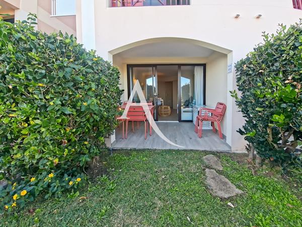 Appartement Cannes 2 pièces 26.72 m² - Rez-de-jardin - Vue mer - Vue mer - Croix des Gardes - Piscine - Tennis - Jardins