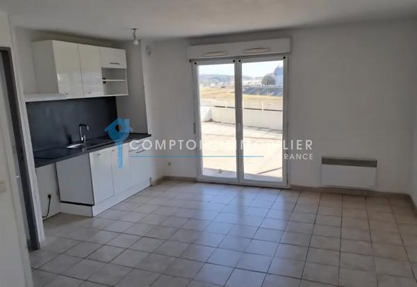 Appartement
                                                                                                                                                                                                                                                                                                                        3 pièce(s)                                                                                                                                                                                                          2 chambre(s)                                                                                                                                                                                                          50  m²
