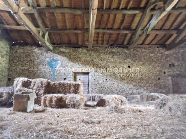 Ferme
                                                                                                                                                                                                                                                                                                                        5 pièce(s)                                                                                                                                                                                                          4 chambre(s)                                                                                                                                                                                                          102  m²