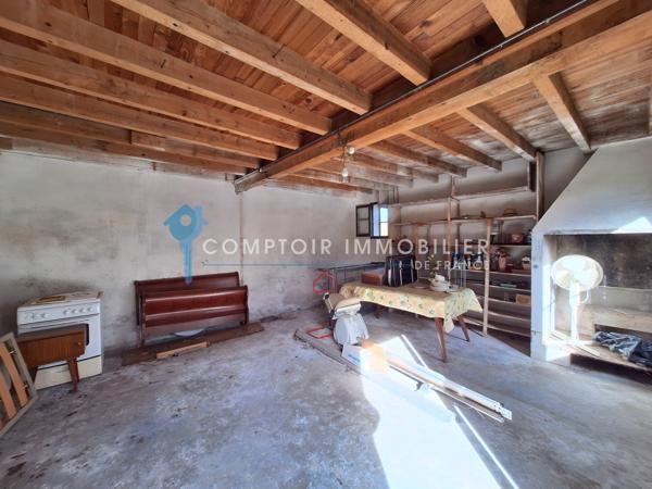 Ferme
                                                                                                                                                                                                                                                                                                                        5 pièce(s)                                                                                                                                                                                                          4 chambre(s)                                                                                                                                                                                                          102  m²