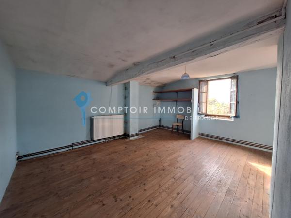 Ferme
                                                                                                                                                                                                                                                                                                                        5 pièce(s)                                                                                                                                                                                                          4 chambre(s)                                                                                                                                                                                                          102  m²