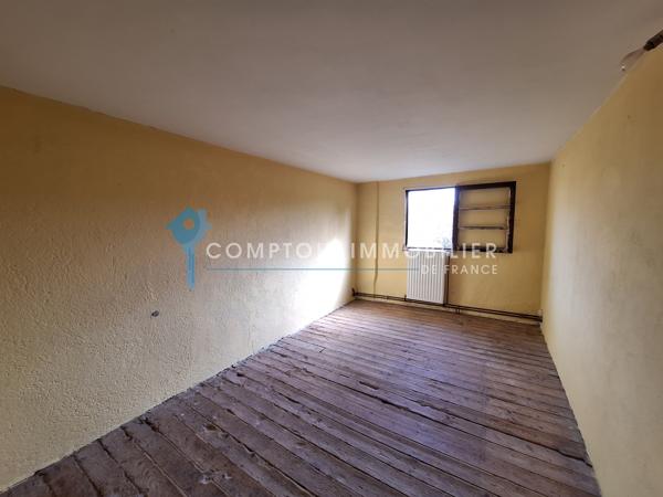 Ferme
                                                                                                                                                                                                                                                                                                                        5 pièce(s)                                                                                                                                                                                                          4 chambre(s)                                                                                                                                                                                                          102  m²