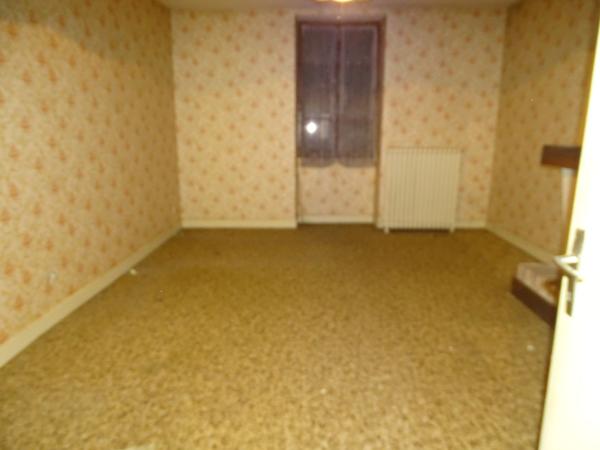 Vente Maison120 m² - 6 Pièces - LIGNIERES (18160)