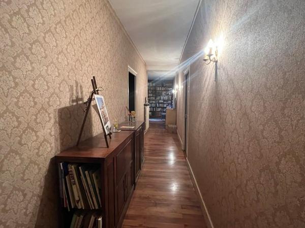 Vente Maison195 m² - 6 Pièces - ST AMAND MONTROND (18200)