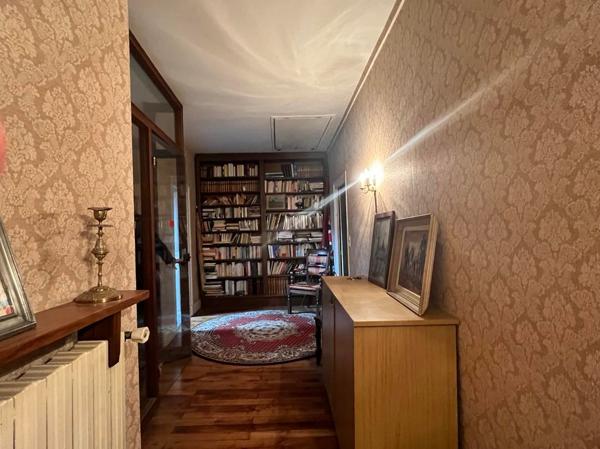 Vente Maison195 m² - 6 Pièces - ST AMAND MONTROND (18200)