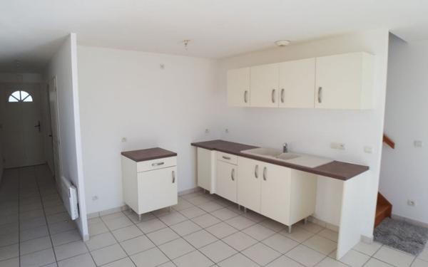 Maison à vendre    4 pièces •  Vivonne