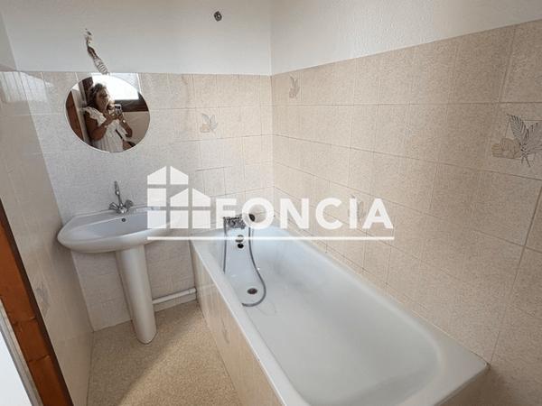 Location Appartement 2 pièces 34.12 m² - 3 PASSAGE PYRENEES Mont De Marsan 40000