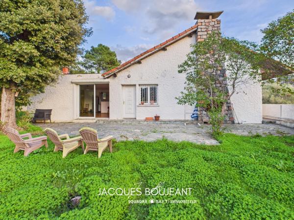 Maison divisée en 4 appartements – 230 m² – Terrain 1 600 m² – Mezzavia, Ajaccio