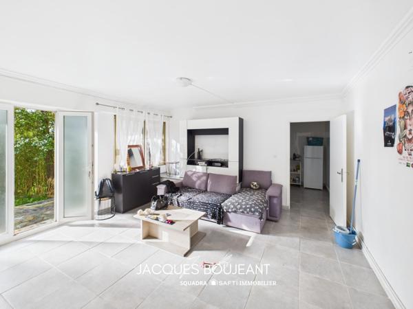 Maison divisée en 4 appartements – 230 m² – Terrain 1 600 m² – Mezzavia, Ajaccio