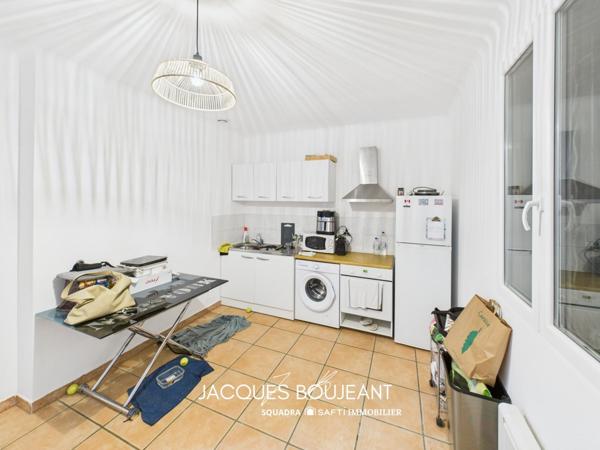 Maison divisée en 4 appartements – 230 m² – Terrain 1 600 m² – Mezzavia, Ajaccio