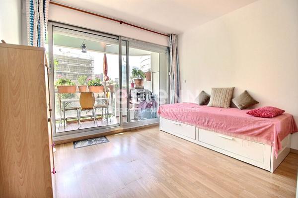 Appartement Courbevoie 4 pièces 76.54 m2 DPE C balcon gardien proche écoles transports et commerces