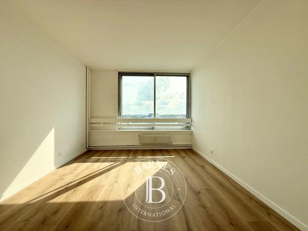 Valenciennes, Appartement 3 Chambres -  162 m² à vendre
