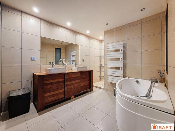 TRIPLEX 113 m² + PLATEAU AMÉNAGEABLE 43 m²