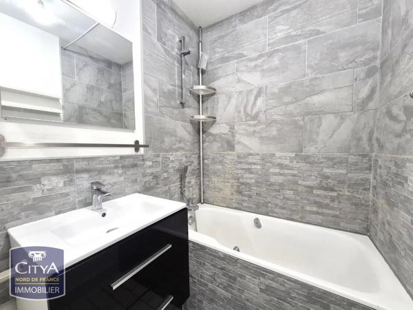 Appartement à louer 2 pièces 48.74m² Marcq-en-Barœul (59700)