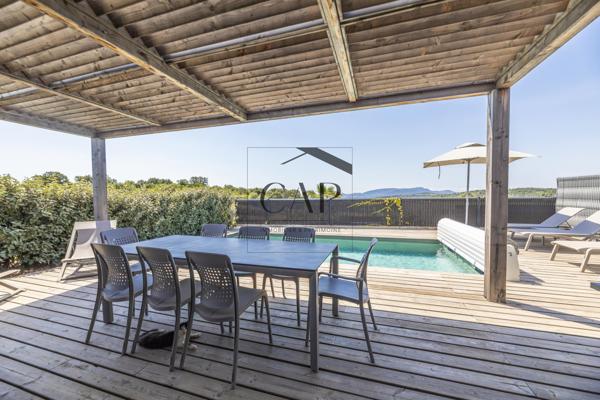 Lecci (20137) T4 Duplex Vue Mer – Piscine Privée – Rentabilité locative 6% – Porto-Vecchio