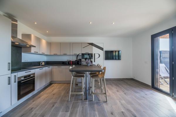 Lecci (20137) T4 Duplex Vue Mer – Piscine Privée – Rentabilité locative 6% – Porto-Vecchio