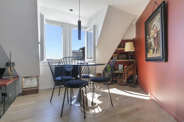 Neuilly-sur-Seine, Appartement 1 Chambre -  56 m² à vendre