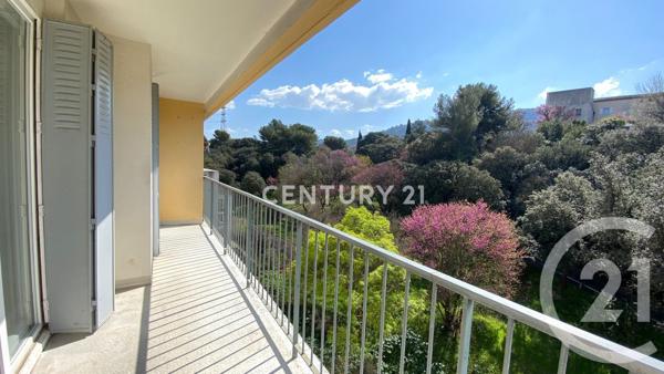 Appartement F3 à vendre  3 pièces - 80 m 2   MARSEILLE  - 13004