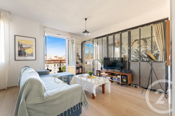 Appartement F3 à vendre  3 pièces - 80 m 2   MARSEILLE  - 13004