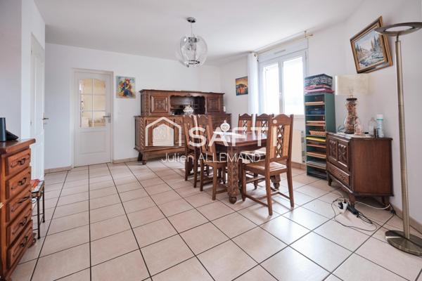 Maison contemporaine et familiale dans un quartier résidentiel !