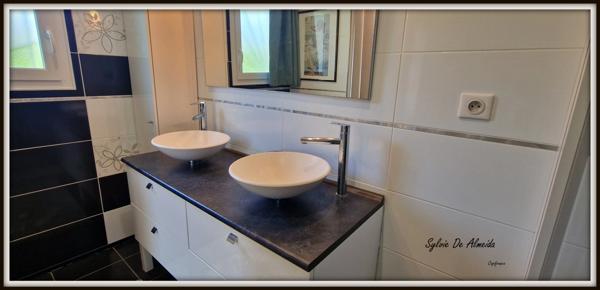 Maison Individuelle, plain pied à vendre 146 m² 6 pièces, garage, piscine, Terrain 1250m² BOISSEY (01)Proche Pont de Vaux