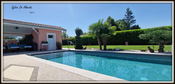 Maison Individuelle, plain pied à vendre 146 m² 6 pièces, garage, piscine, Terrain 1250m² BOISSEY (01)Proche Pont de Vaux