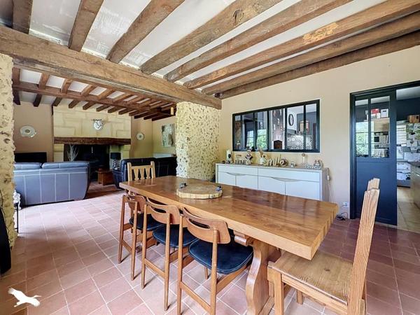 Maison 322 000 € Eyliac 7 p 197 m² DPE C