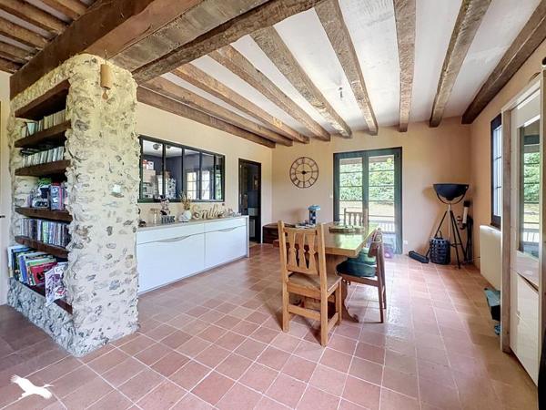 Maison 322 000 € Eyliac 7 p 197 m² DPE C