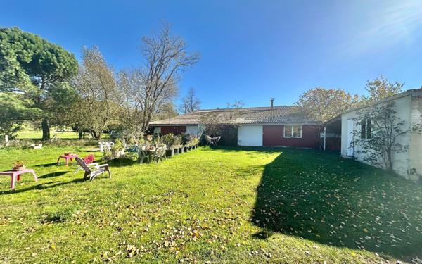 Immeuble à vendre    8 pièces •  Claveyson