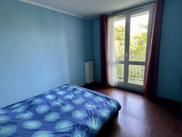 Créteil (94000) À Vendre – Beau 2 pièces avec balcon et parking – Créteil Village / Église