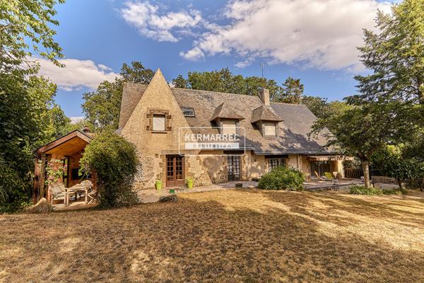 Maison 8 pièces – 314 m² environ à Cesson-Sévigné (ref : 12376)