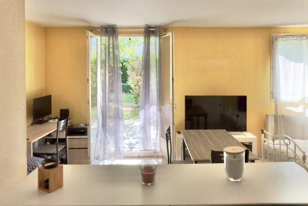 Appartement à vendre 1 pièces BRON (69)