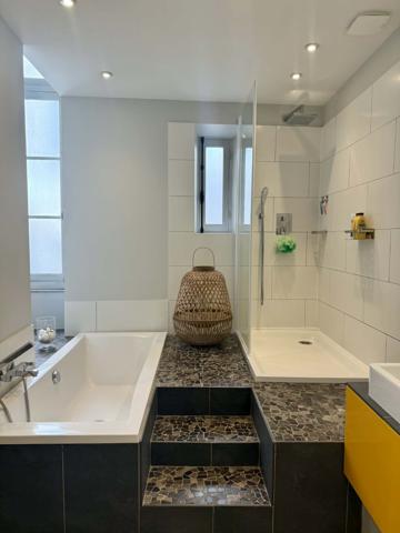 CARCASSONNE ELEGANT APPARTEMENT HAUSMANNIEN