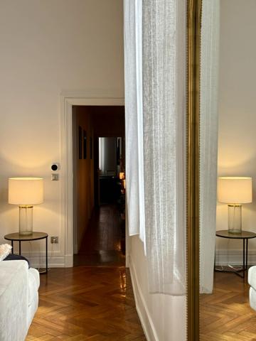 CARCASSONNE ELEGANT APPARTEMENT HAUSMANNIEN