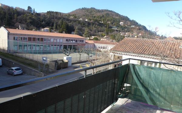 Appartement à vendre    2 pièces • 55 m2 Sisteron