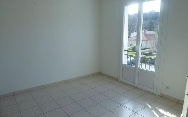 Appartement à vendre    2 pièces • 55 m2 Sisteron