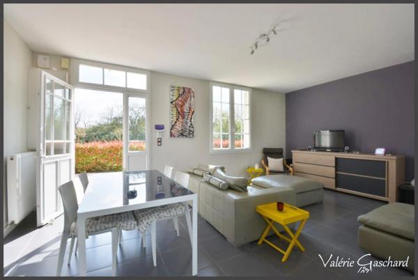 SAINT MEDARD DE GUIZIERES (33) maison en bord de rivière